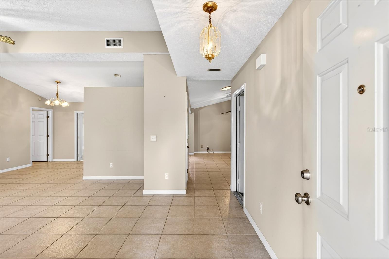 ROLLING HILLS UN 05 - Residential