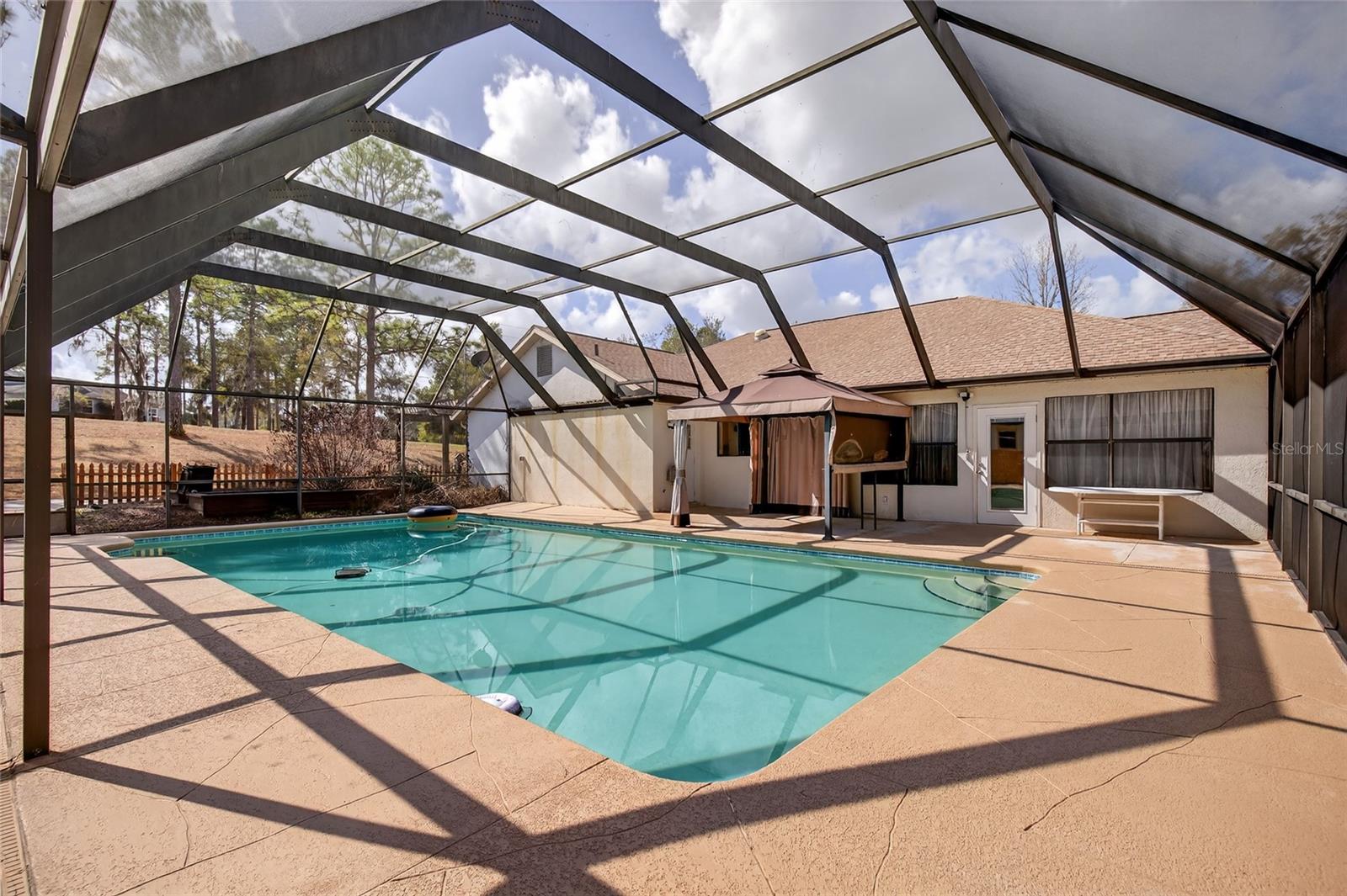 ROLLING HILLS UN 05 - Residential