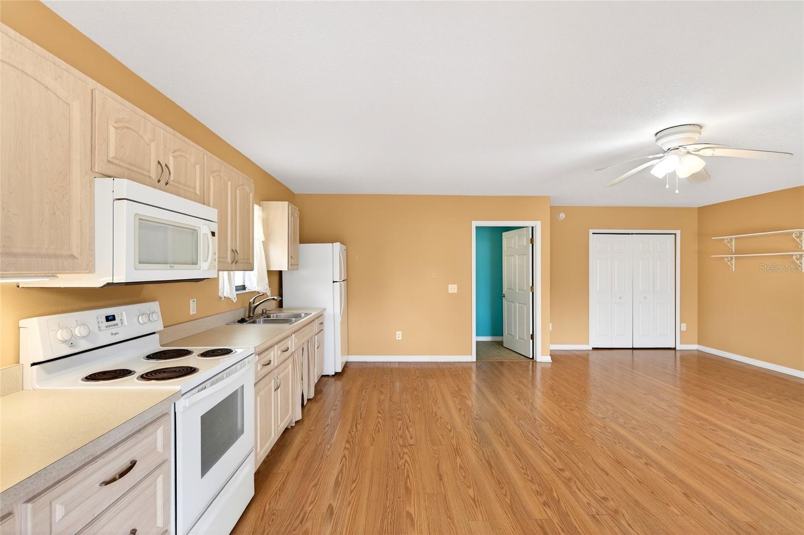 ROLLING HILLS UN 05 - Residential