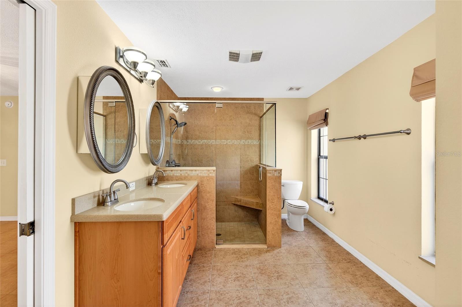 ROLLING HILLS UN 05 - Residential