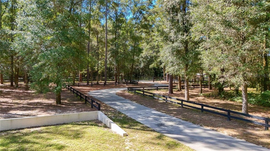 Photo of 3 Carry Back Road, Ocala, FL 34482 (MLS # CC858200)