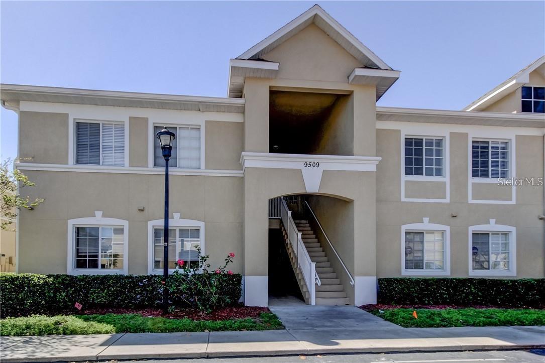 Newly remodeled 3-bedroom 2 bath condo in near everything. Ground floor condo with quick access to I-75. Includes new washer/dryer water , sewer, garbage collection and assigned parking. Inside this condo, you will find a spacious kitchen, three bedrooms, two full bathrooms, a separate laundry area, and a large great room. Outside has a comfortable screened lanai. The condo is a quick walk away from the resort style pool, gym, clubhouse and playground. Excellent location near restaurants, shopping, theatres, I-75 and I-4 and the Selmon Expwy provides easy access to Tampa, Sarasota, Orland and beaches. Property can be shown 7 day a week.