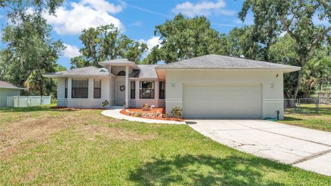 6735 FORESTWOOD DRIVE W LAKELAND FL 33811