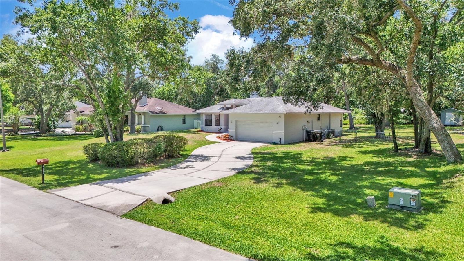 6735 FORESTWOOD DRIVE W