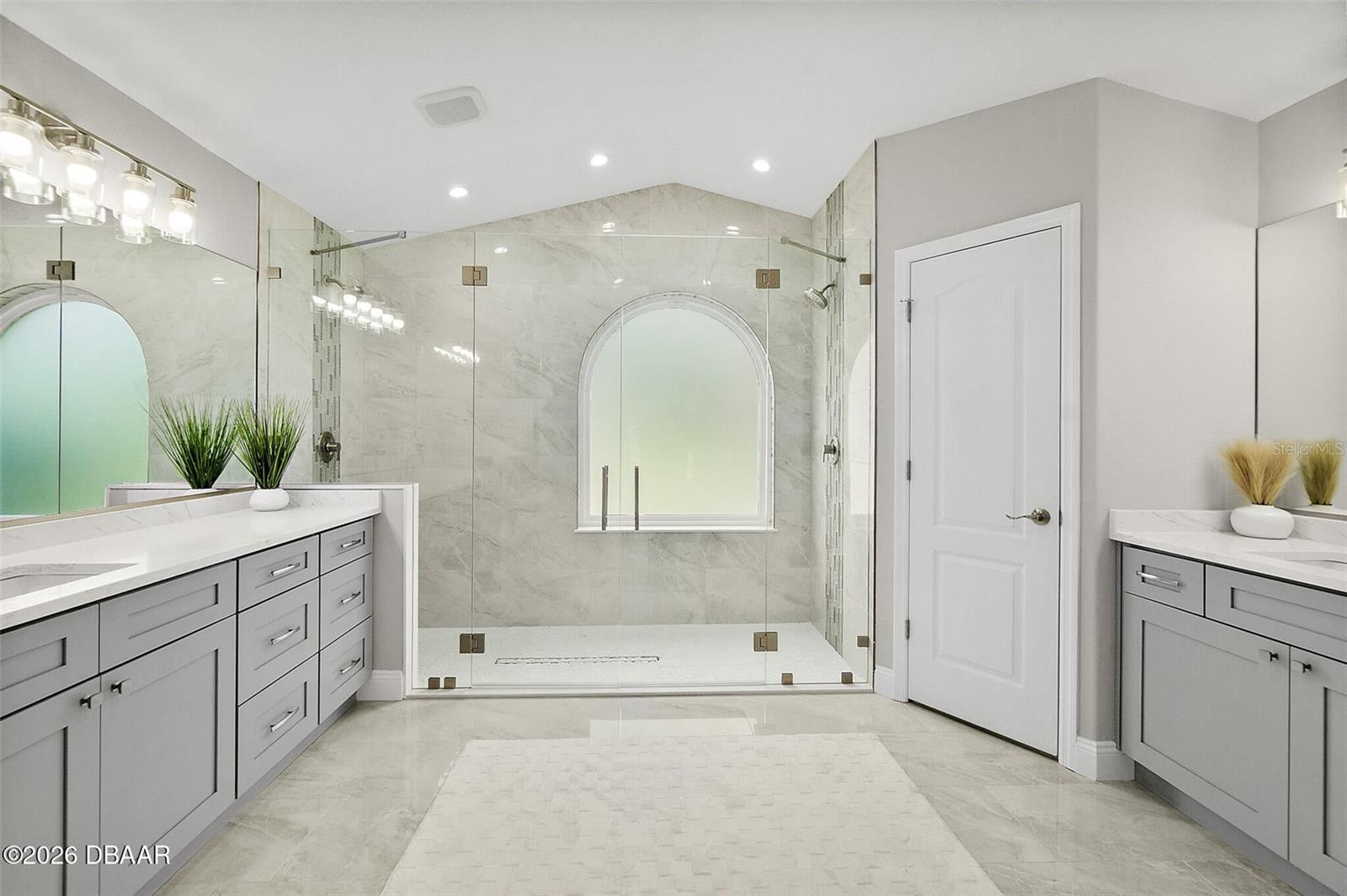 SOUTHERN TRACE - Residential