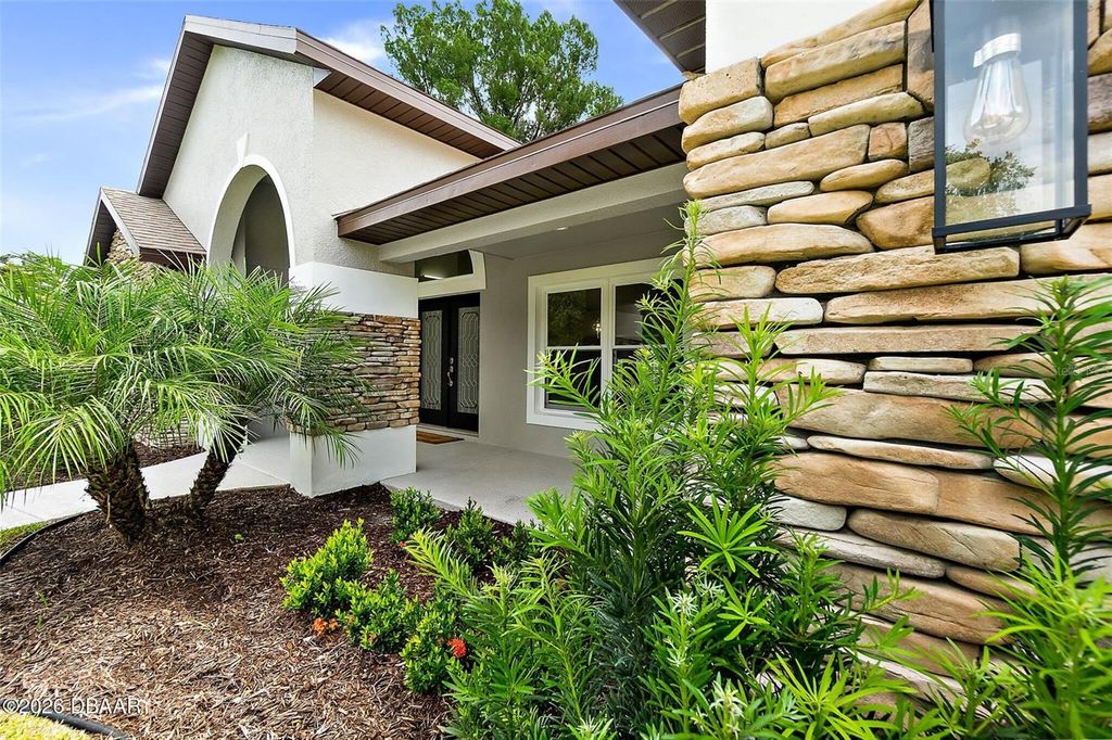 Photo of 7 Traceway Court, Ormond Beach, FL 32174 (MLS # FC316966)