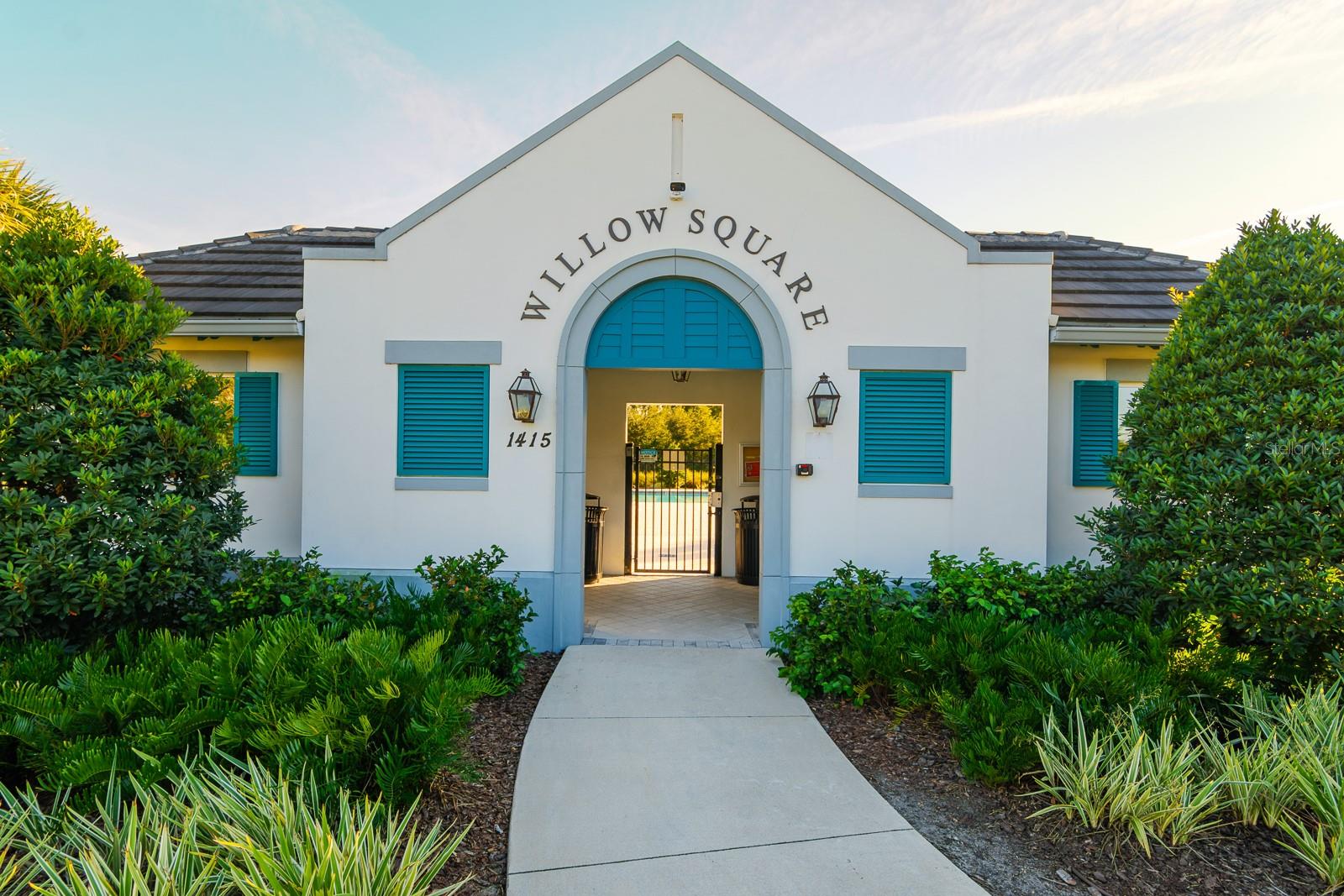 WILLOW SQUARE TWNHMS - Residential