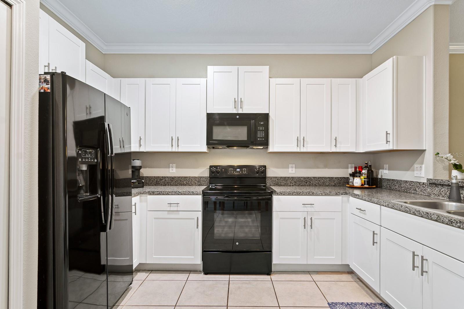 WILLOW SQUARE TWNHMS - Residential