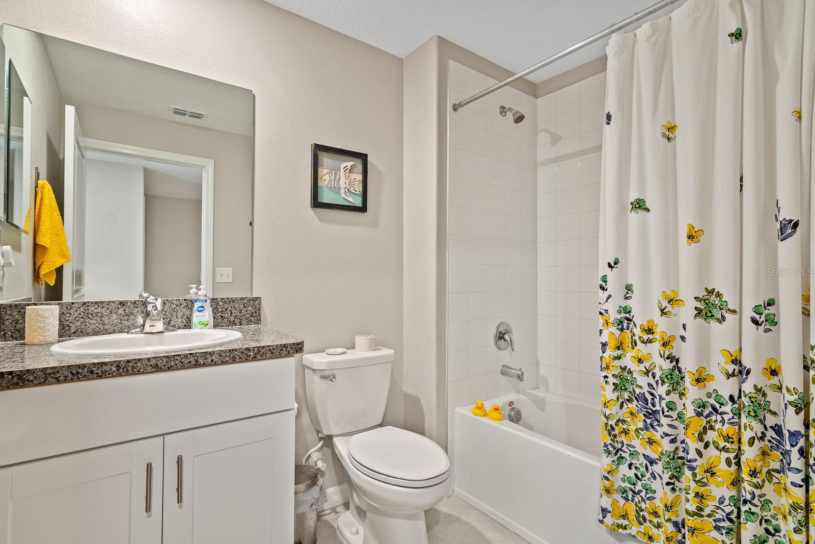 WILLOW SQUARE TWNHMS - Residential