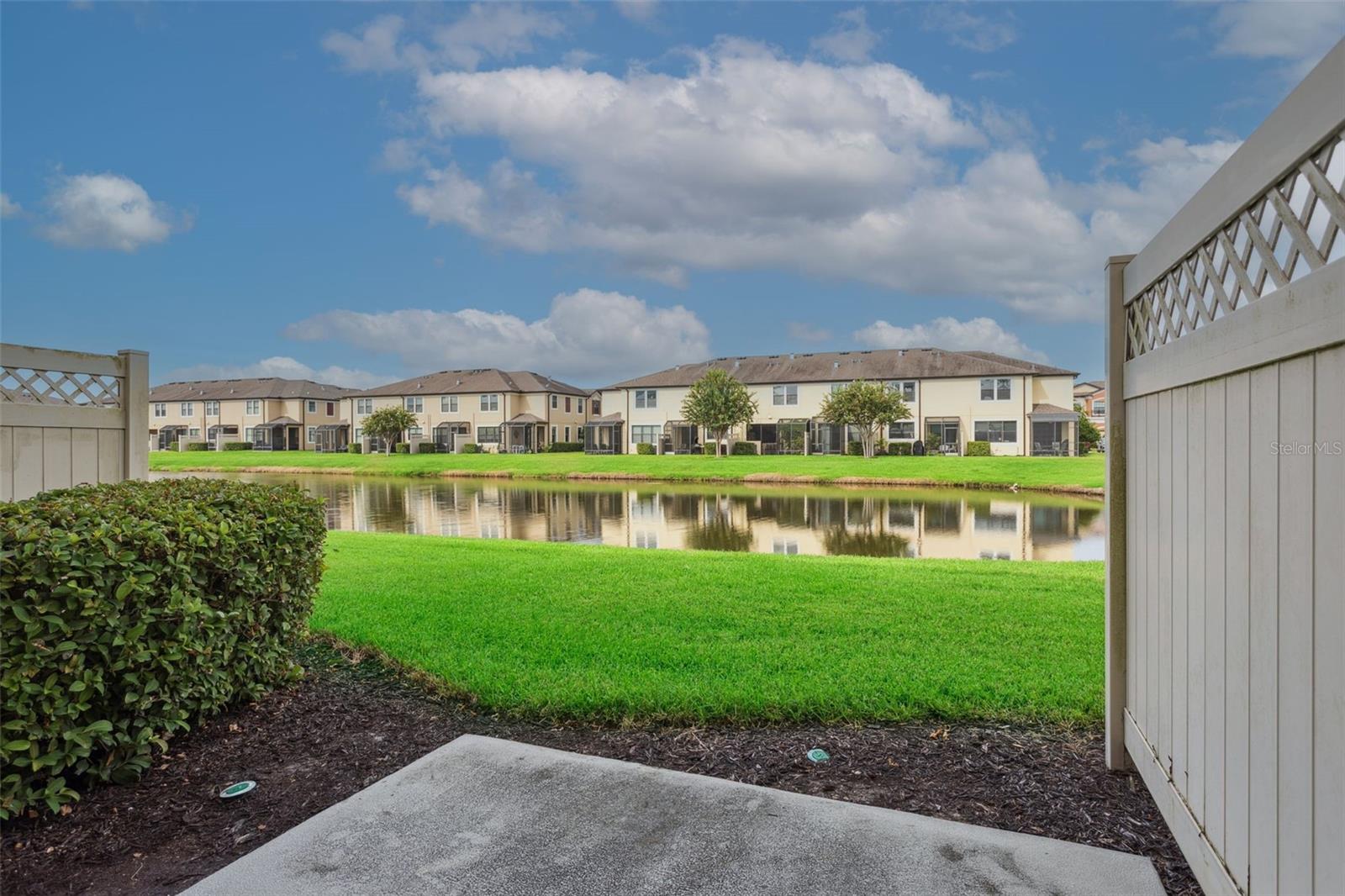 WEST LAKE TWNHMS PH 1 - Residential Lease