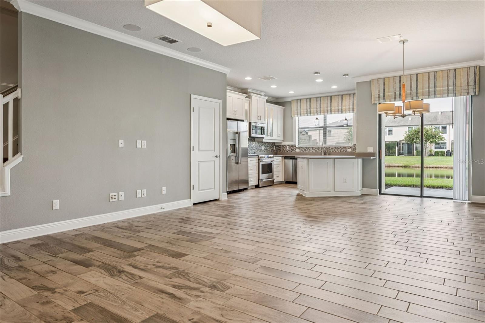 WEST LAKE TWNHMS PH 1 - Residential Lease