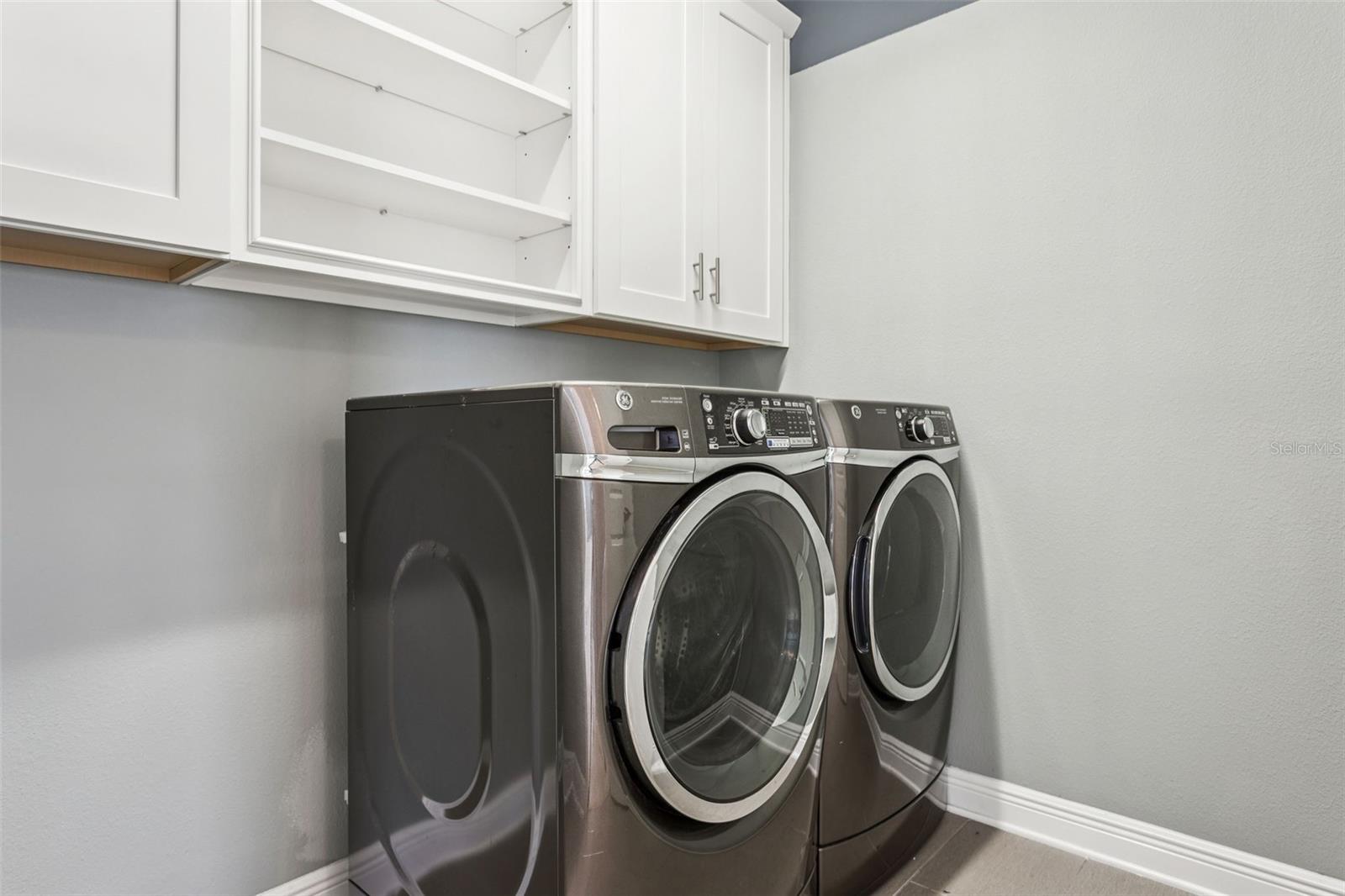WEST LAKE TWNHMS PH 1 - Residential Lease