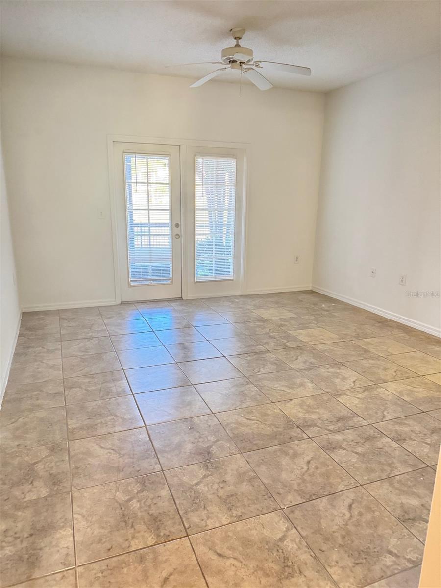 PALMS VILLA RESIDENCES - Residential Lease