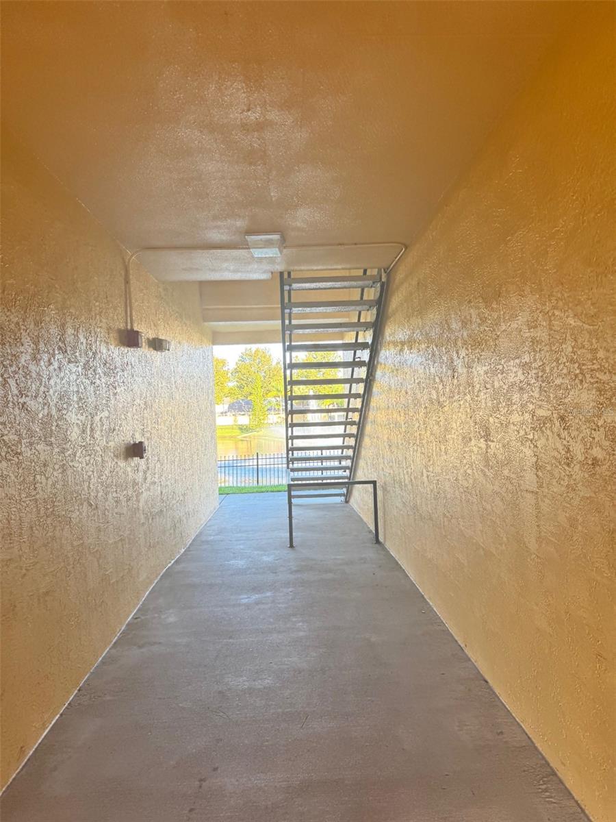 PALMS VILLA RESIDENCES - Residential Lease