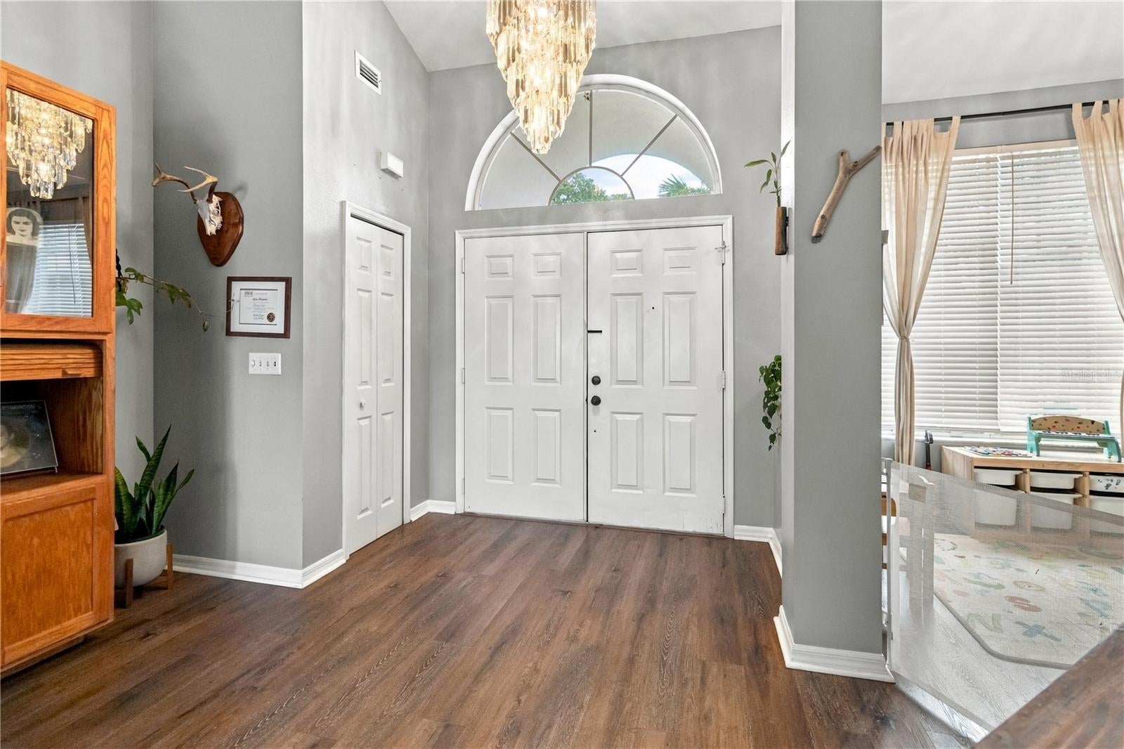 922 PELICAN LANE