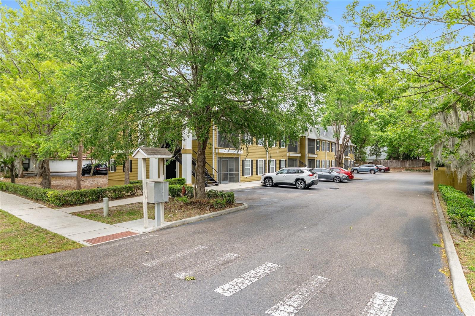 ALLENS PARK CONDO - Residential