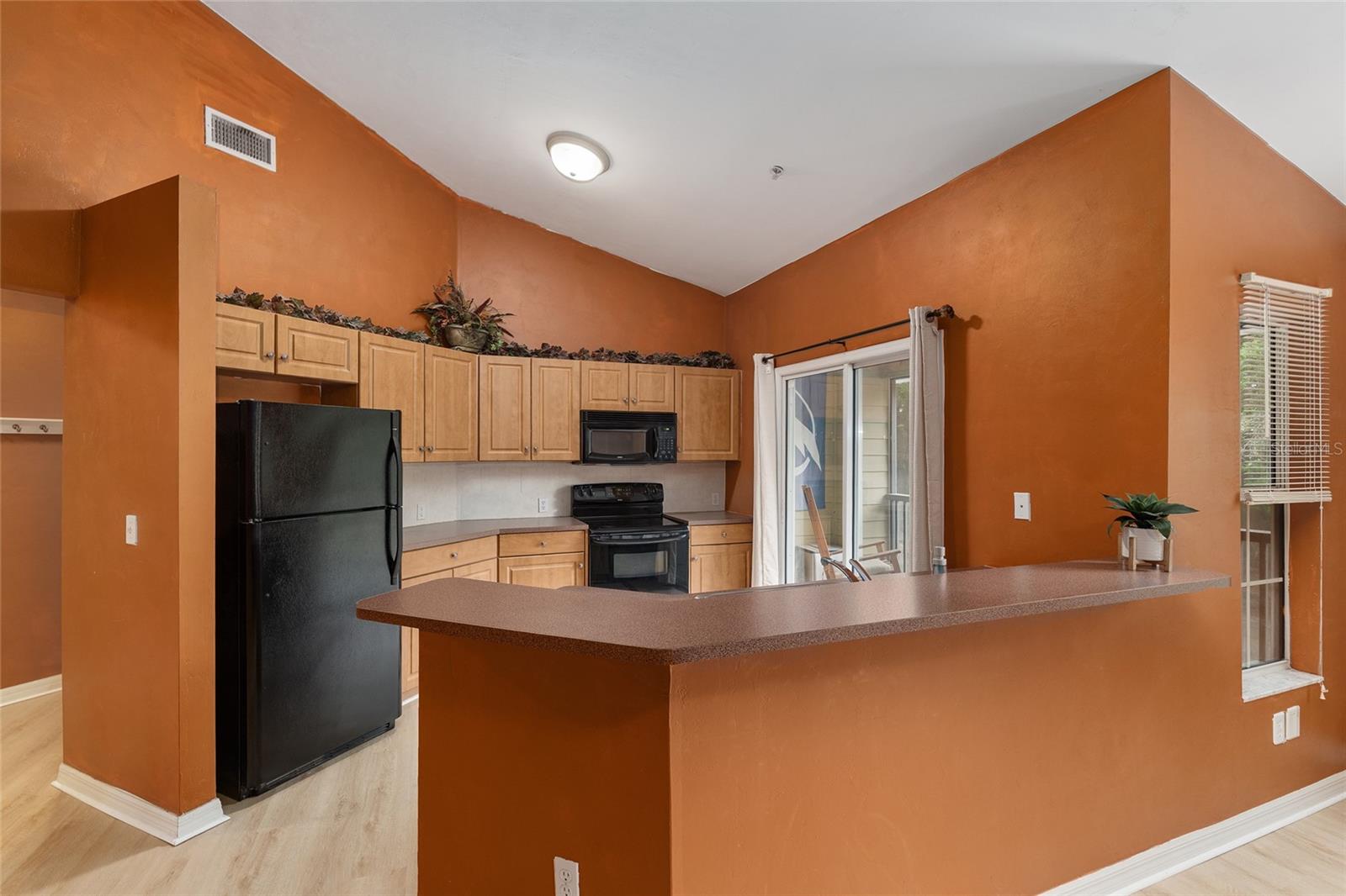 ALLENS PARK CONDO - Residential