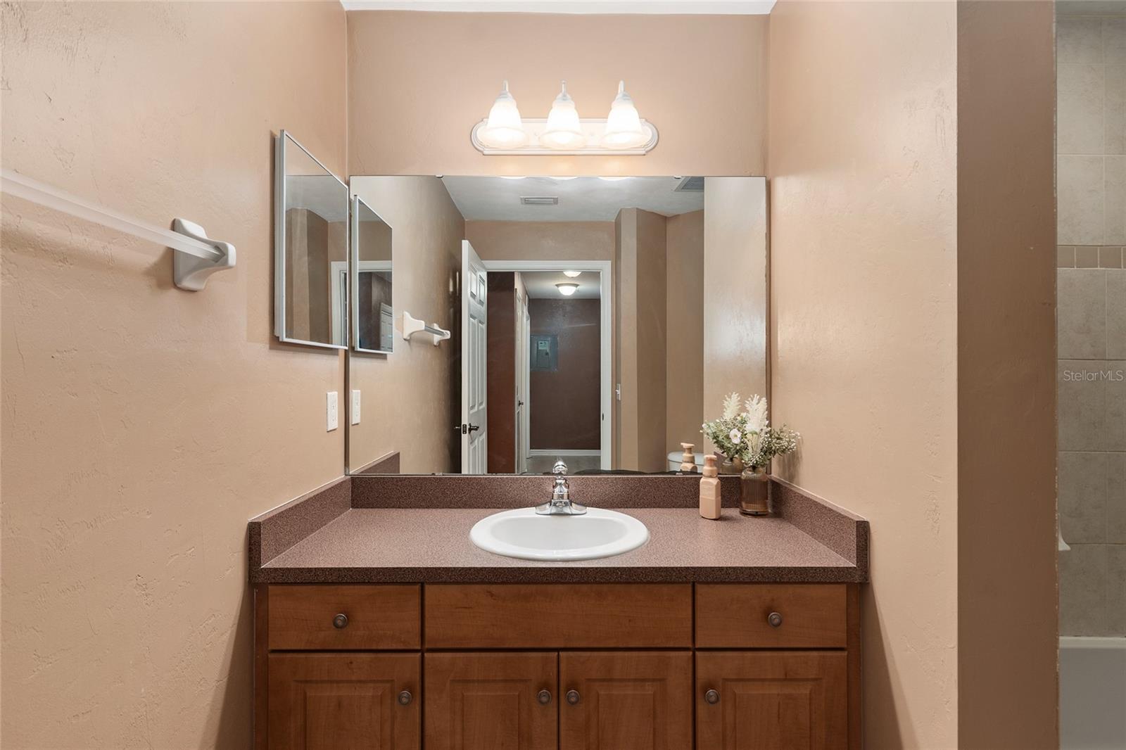 ALLENS PARK CONDO - Residential