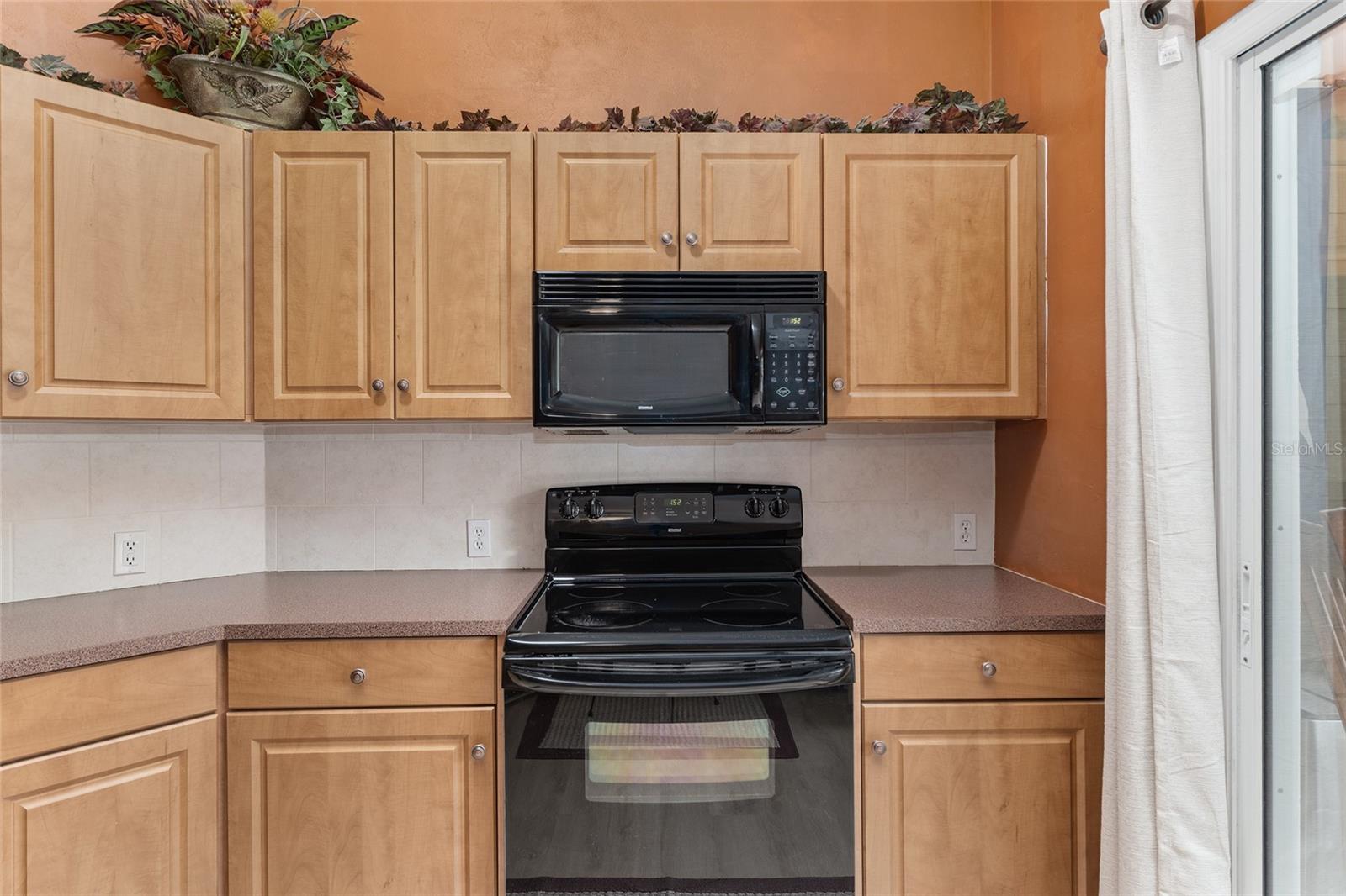 ALLENS PARK CONDO - Residential