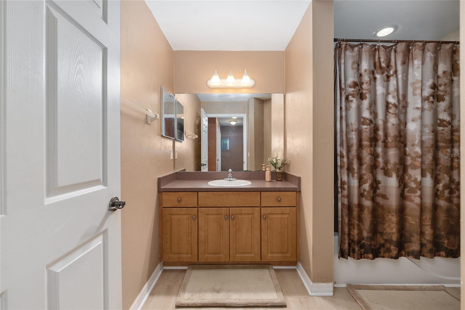 ALLENS PARK CONDO - Residential