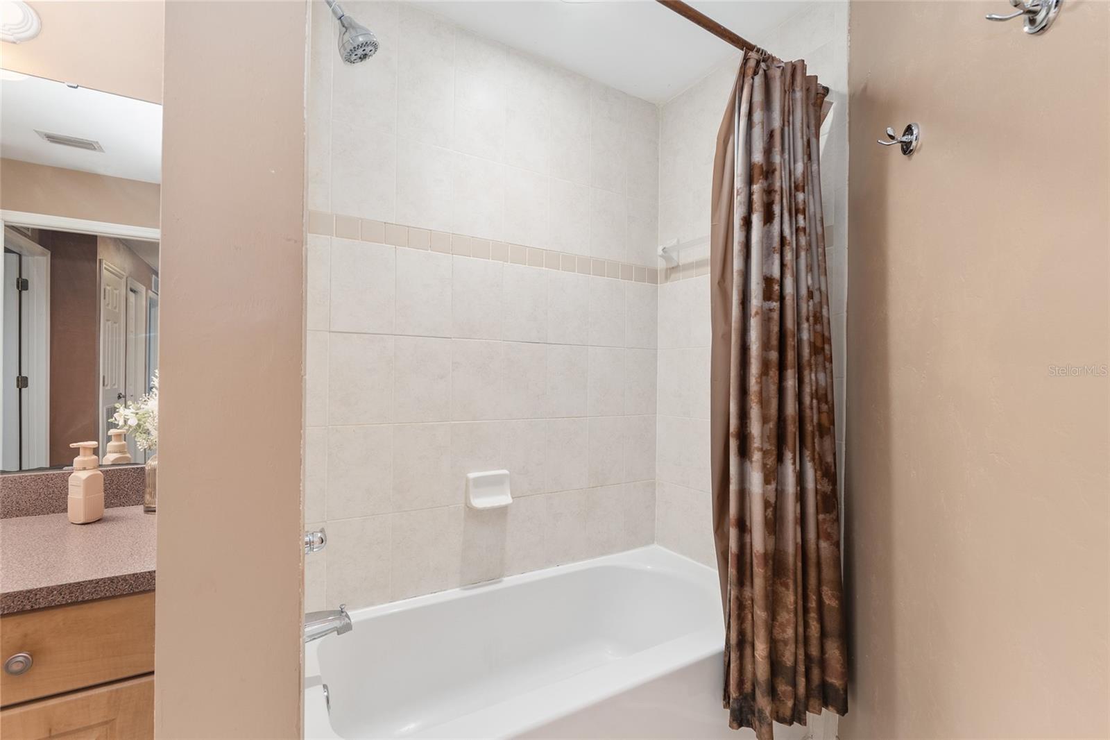 ALLENS PARK CONDO - Residential