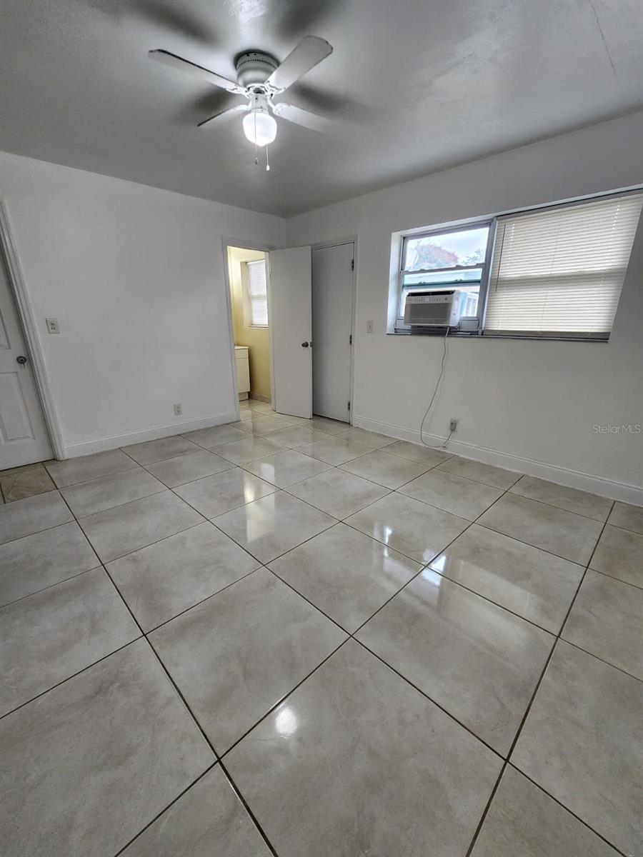 MELROSE PARK SEC 7 39-35 B - Residential Lease