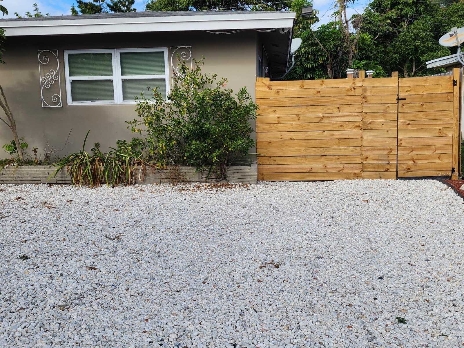 MELROSE PARK SEC 7 39-35 B - Residential Lease