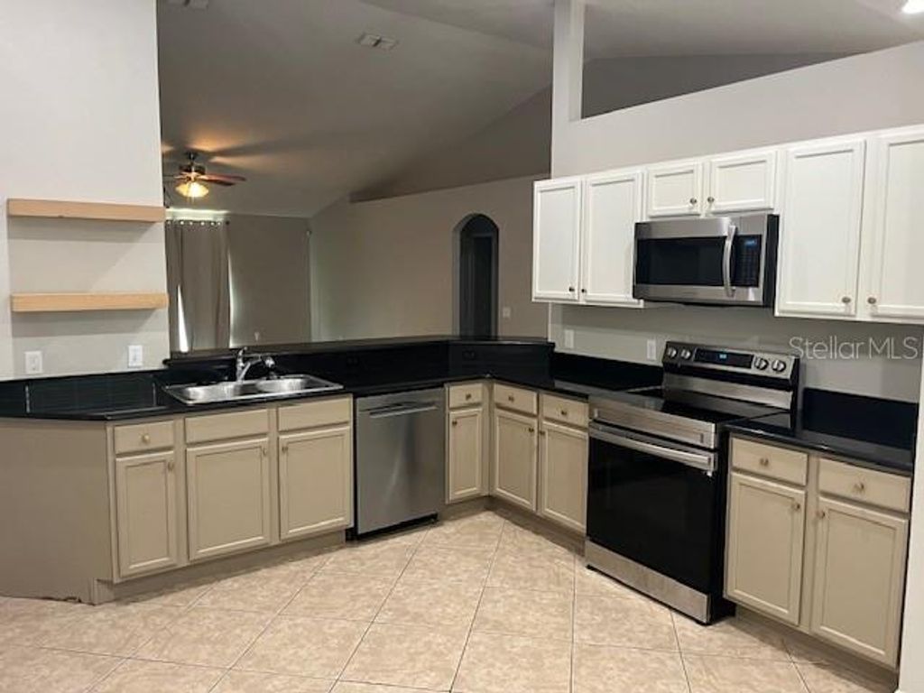 Photo of 1621 Taylor Landing Drive, Bartow, FL 33830 (MLS # L4959369)