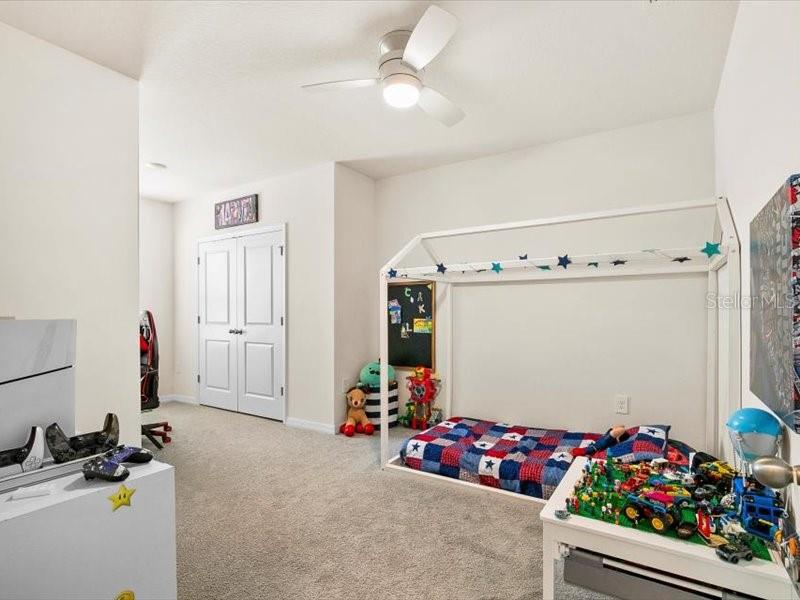 STAR FARMS AT LAKEWOOD RANCH - Residential