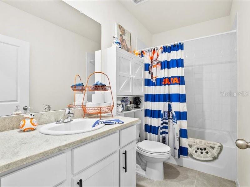 STAR FARMS AT LAKEWOOD RANCH - Residential