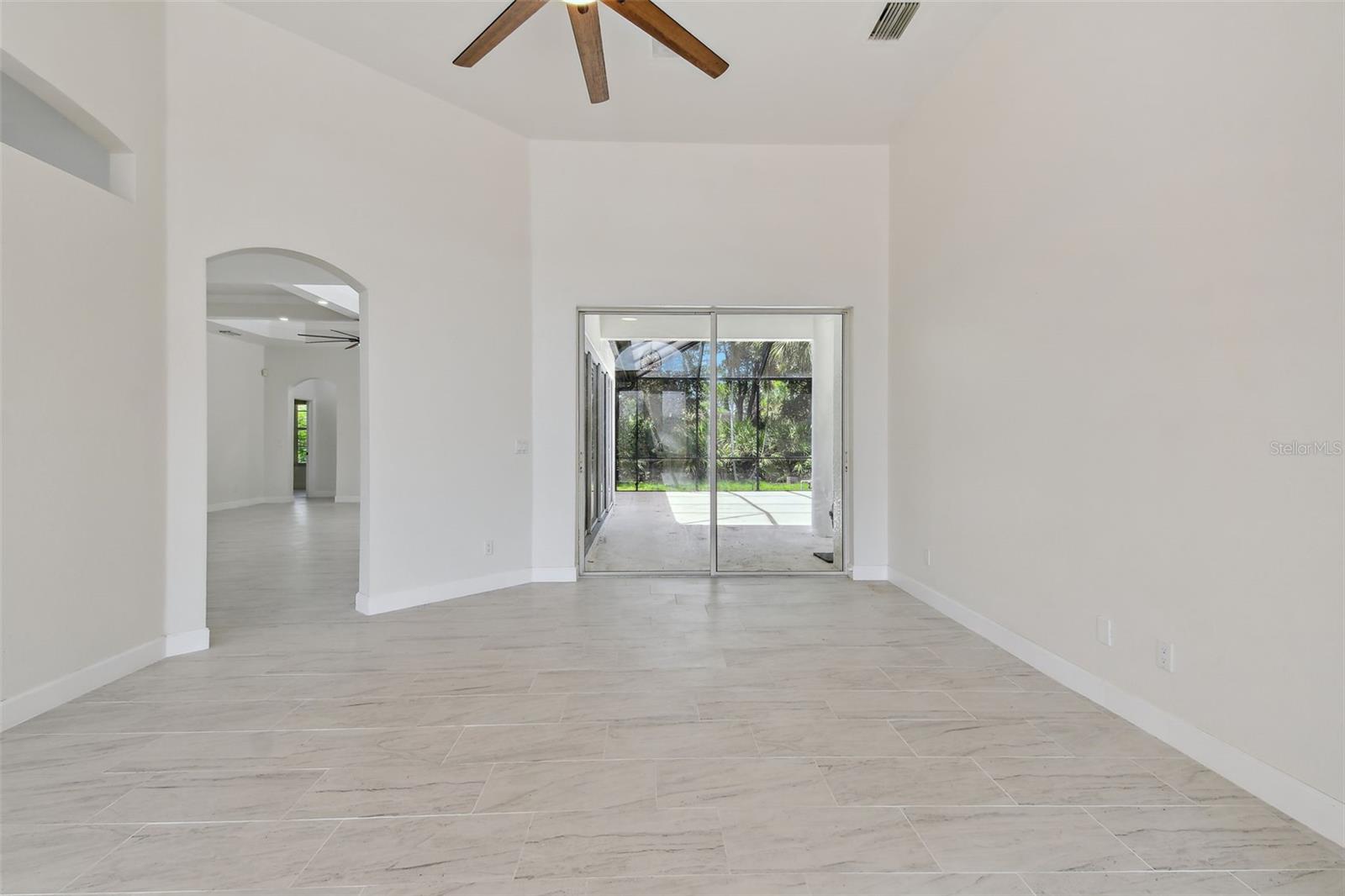 FAIRWAY LAKES AT RIVERWOOD - Residential Lease