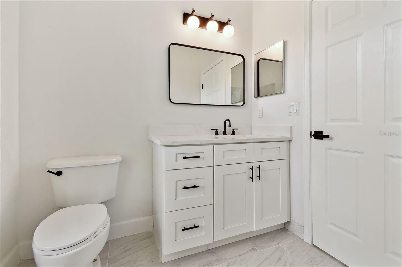 FAIRWAY LAKES AT RIVERWOOD - Residential Lease