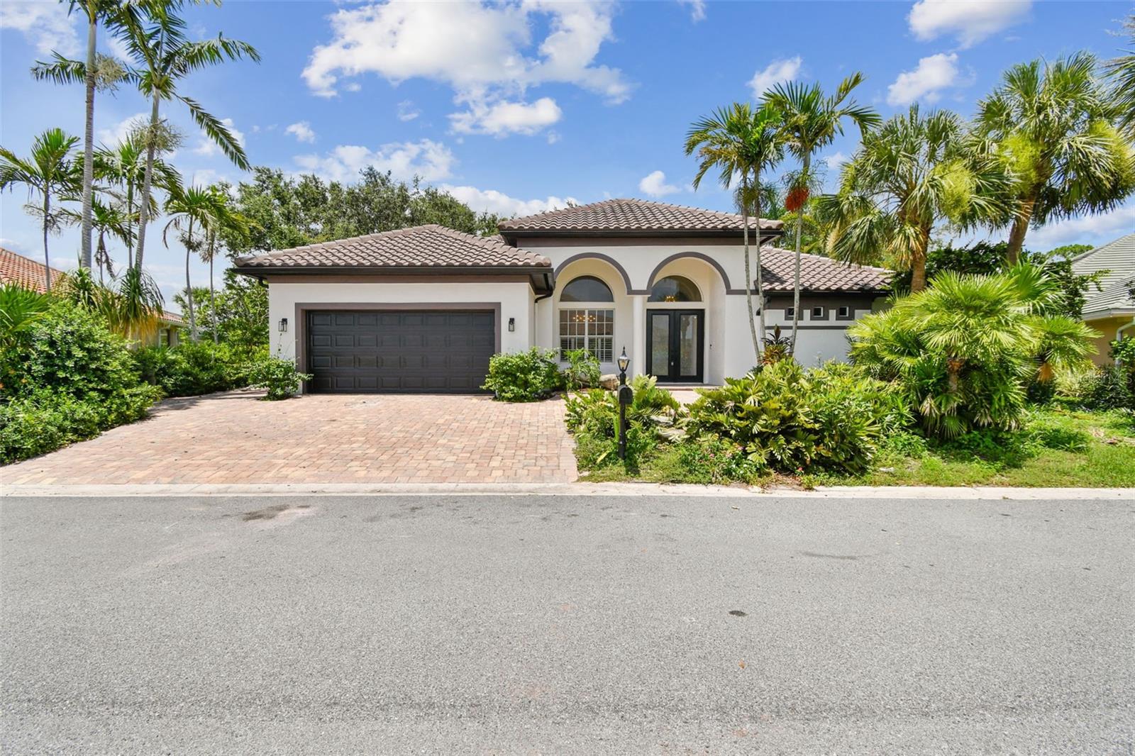 FAIRWAY LAKES AT RIVERWOOD - Residential Lease