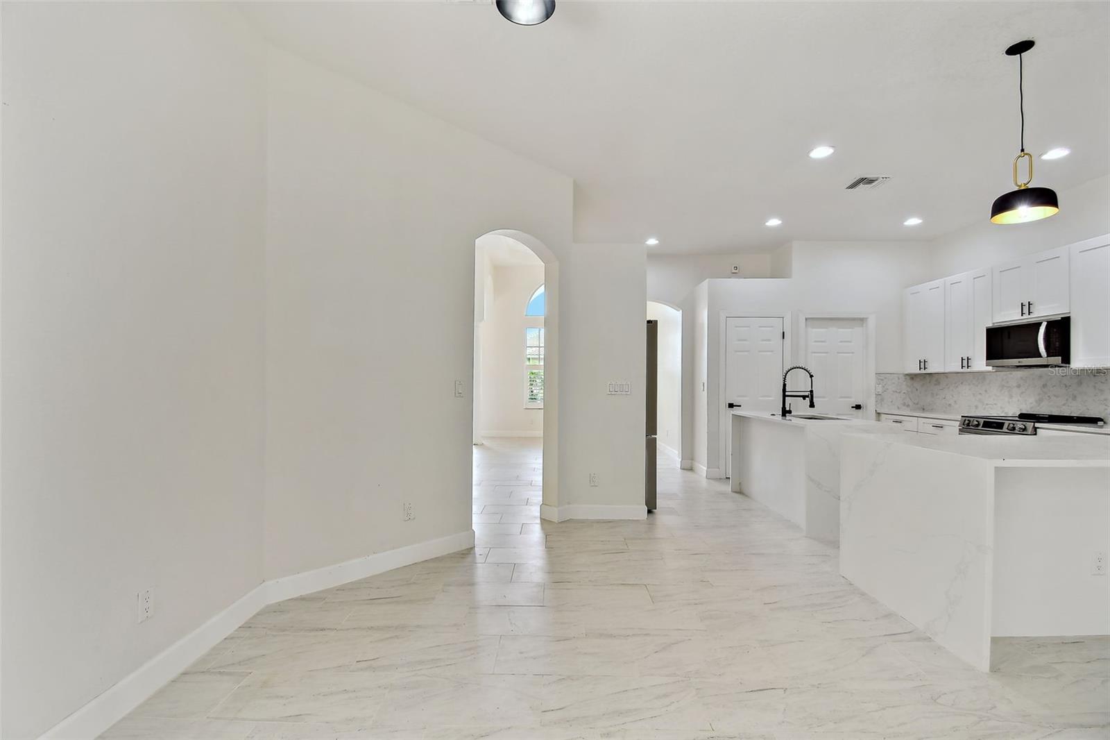 FAIRWAY LAKES AT RIVERWOOD - Residential Lease