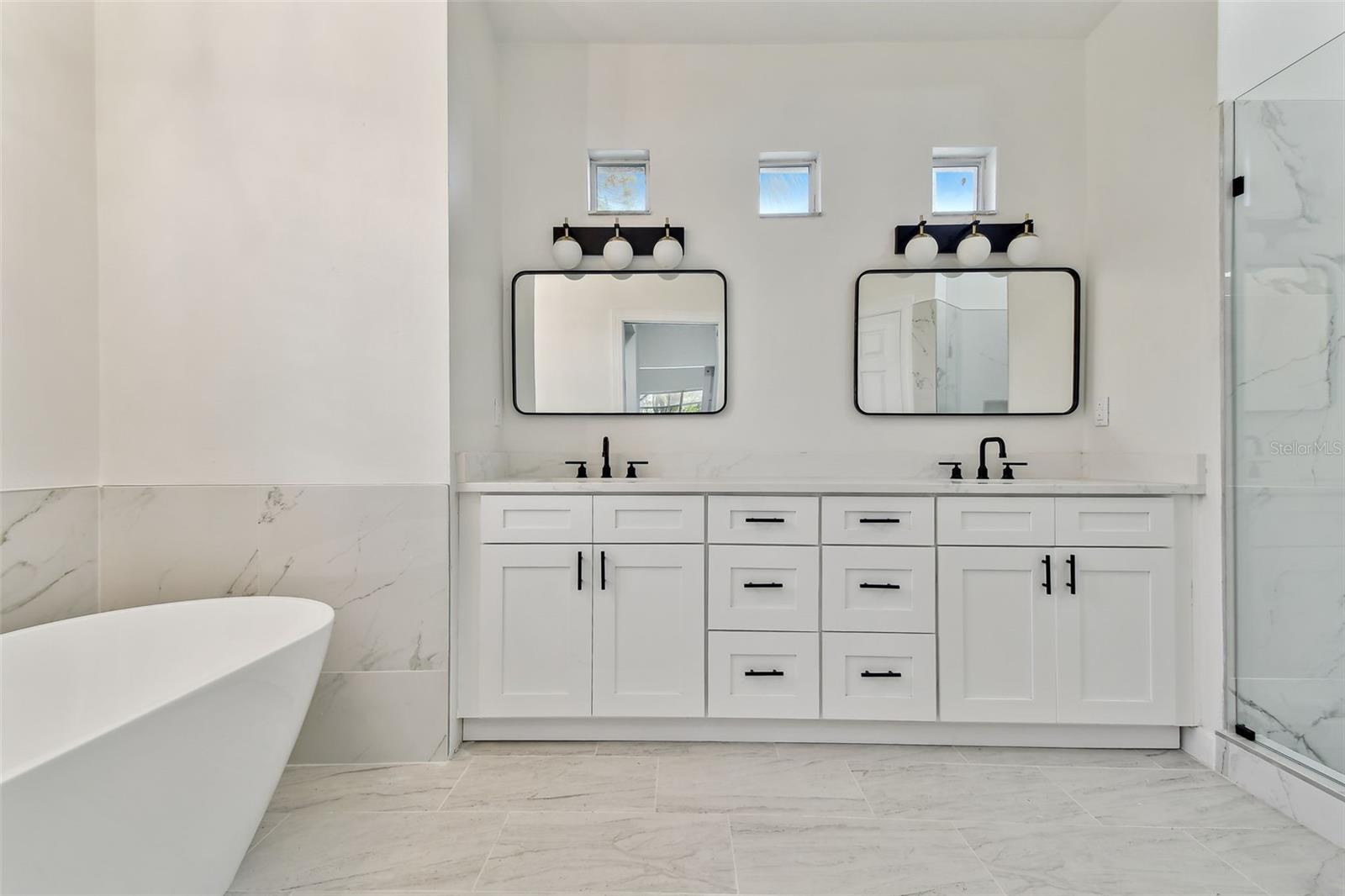 FAIRWAY LAKES AT RIVERWOOD - Residential Lease