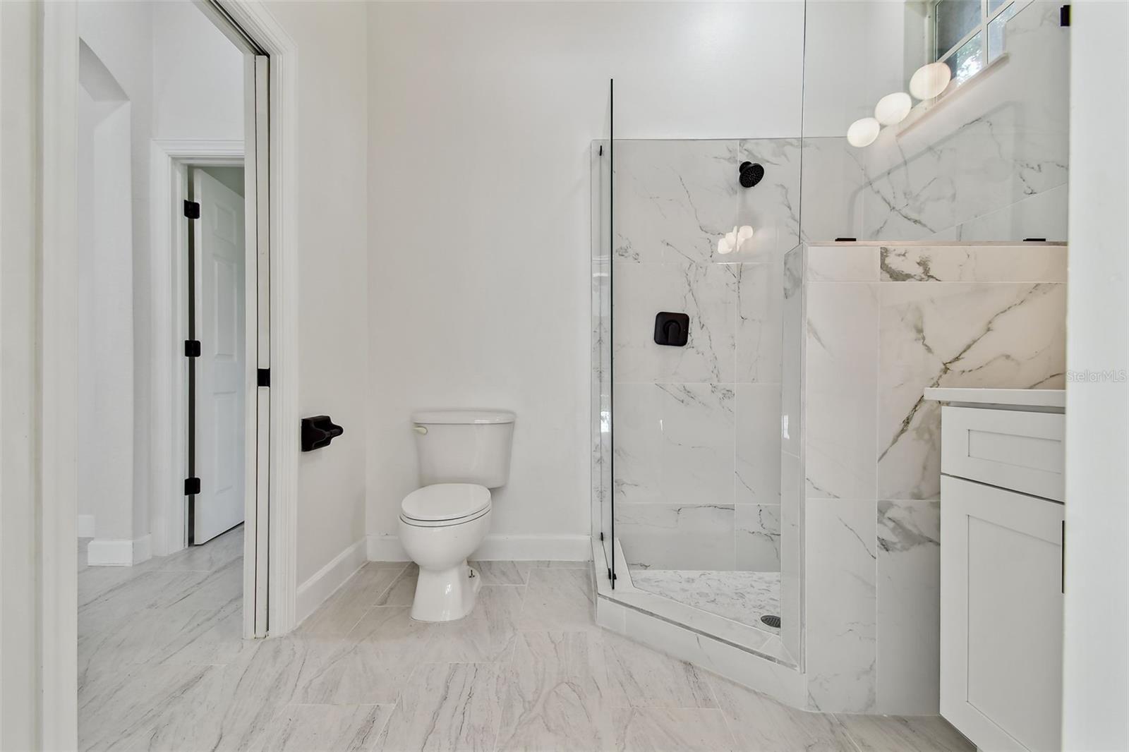 FAIRWAY LAKES AT RIVERWOOD - Residential Lease