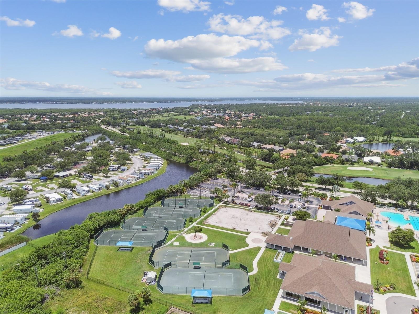 FAIRWAY LAKES AT RIVERWOOD - Residential Lease