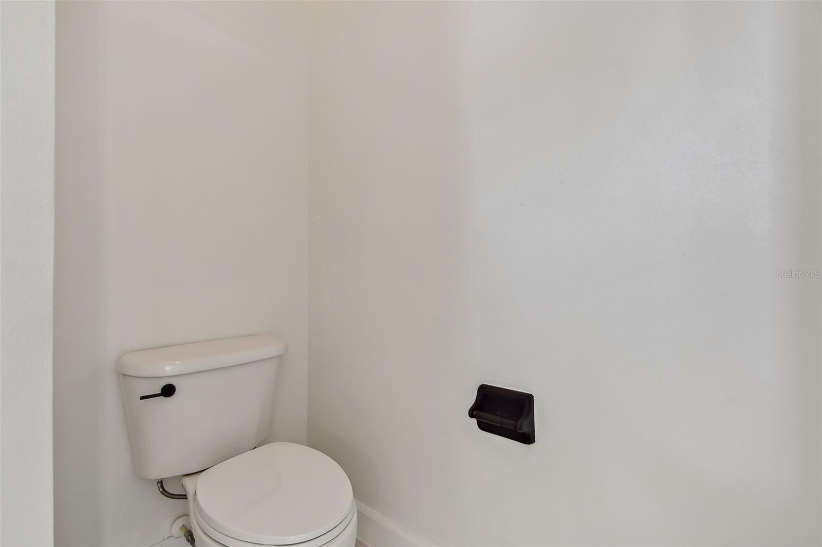 FAIRWAY LAKES AT RIVERWOOD - Residential Lease