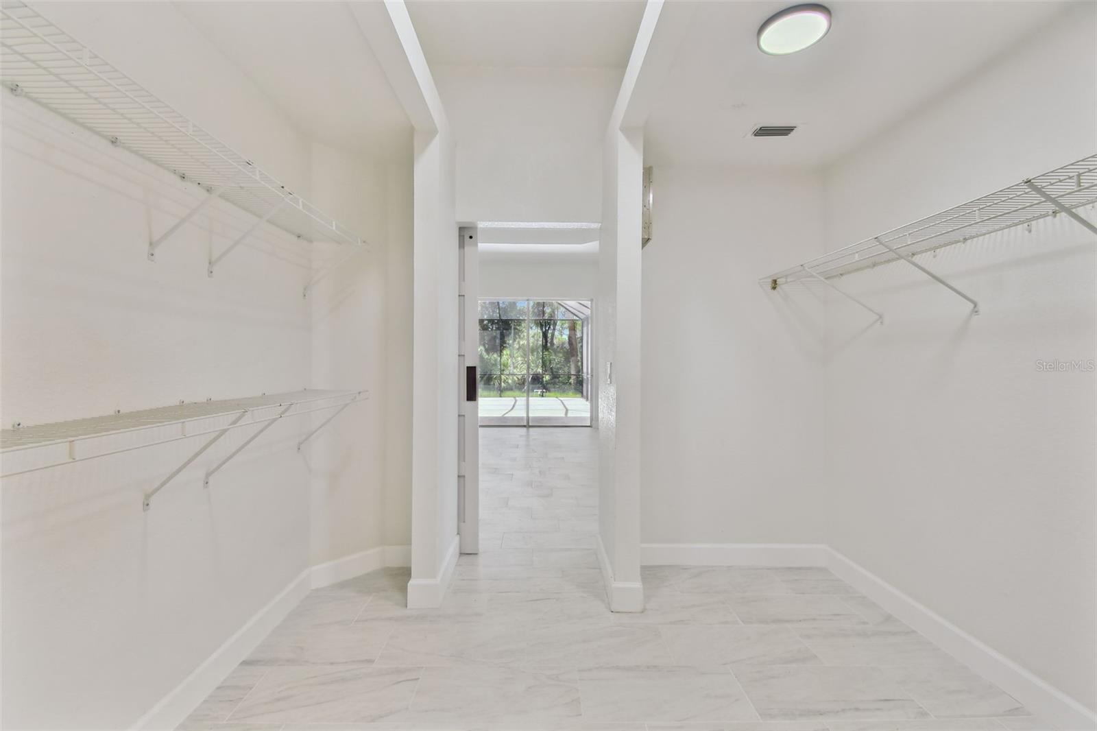 FAIRWAY LAKES AT RIVERWOOD - Residential Lease