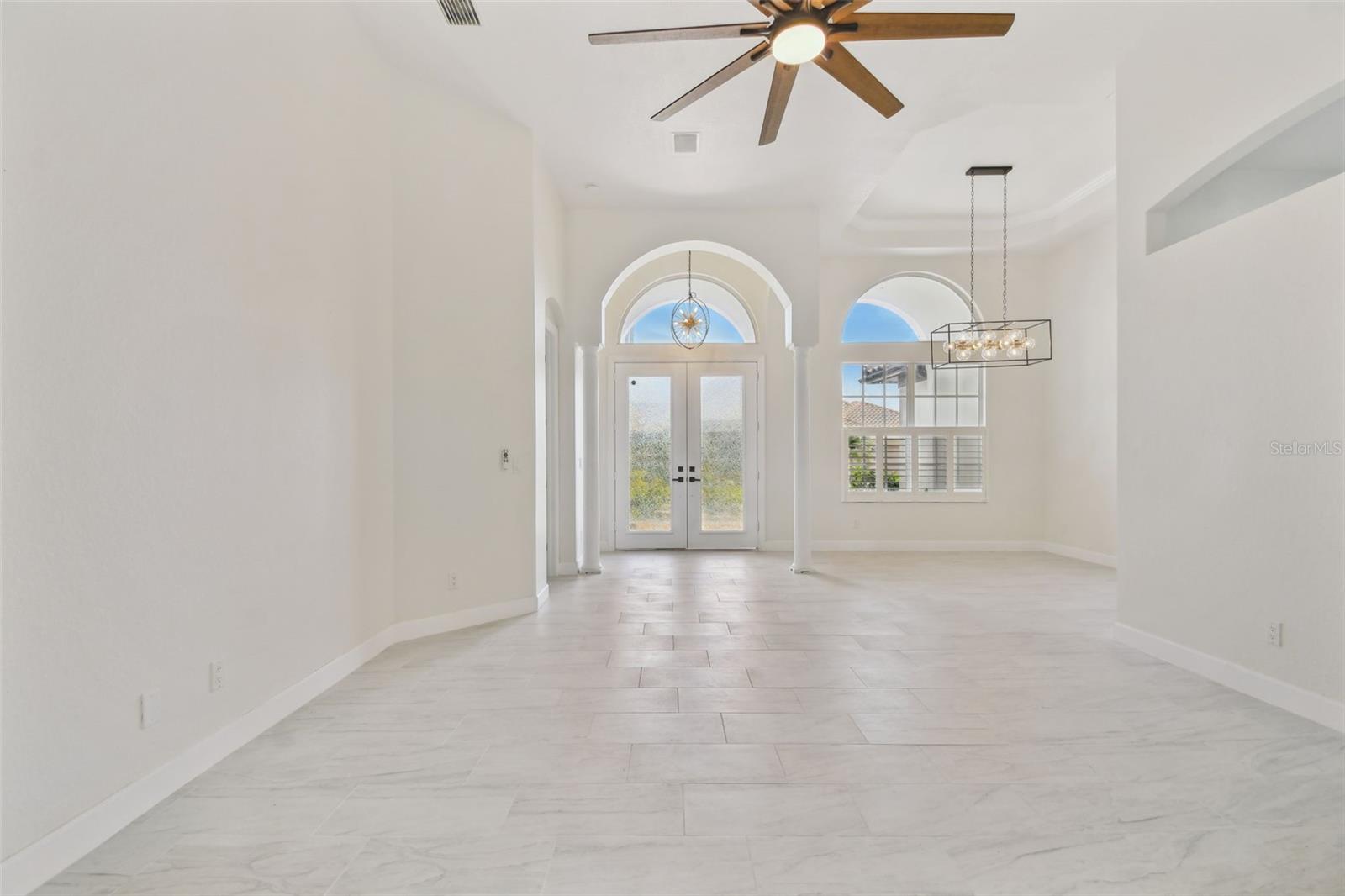 FAIRWAY LAKES AT RIVERWOOD - Residential Lease