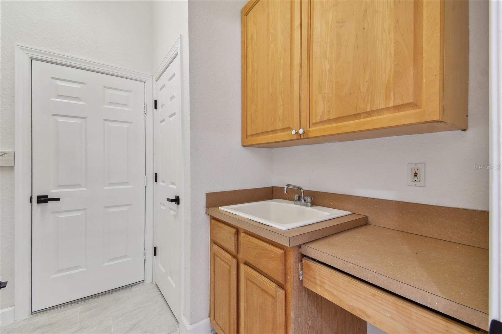 FAIRWAY LAKES AT RIVERWOOD - Residential Lease