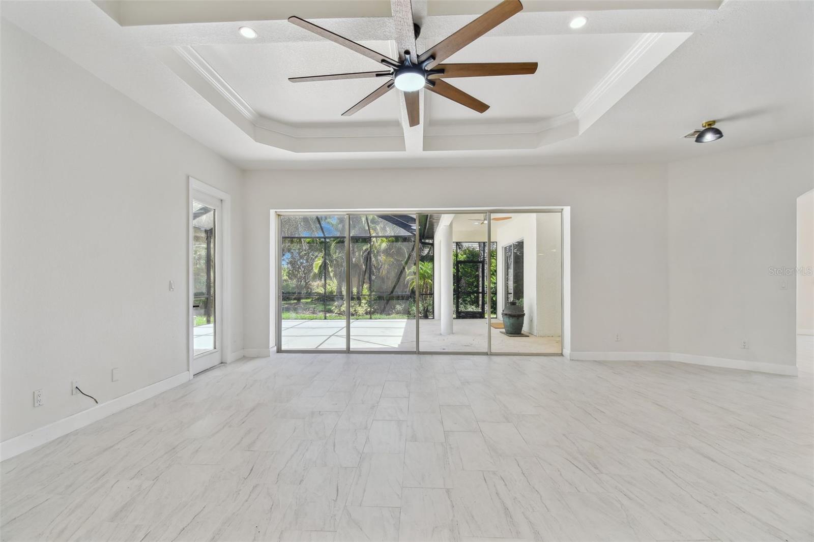 FAIRWAY LAKES AT RIVERWOOD - Residential Lease