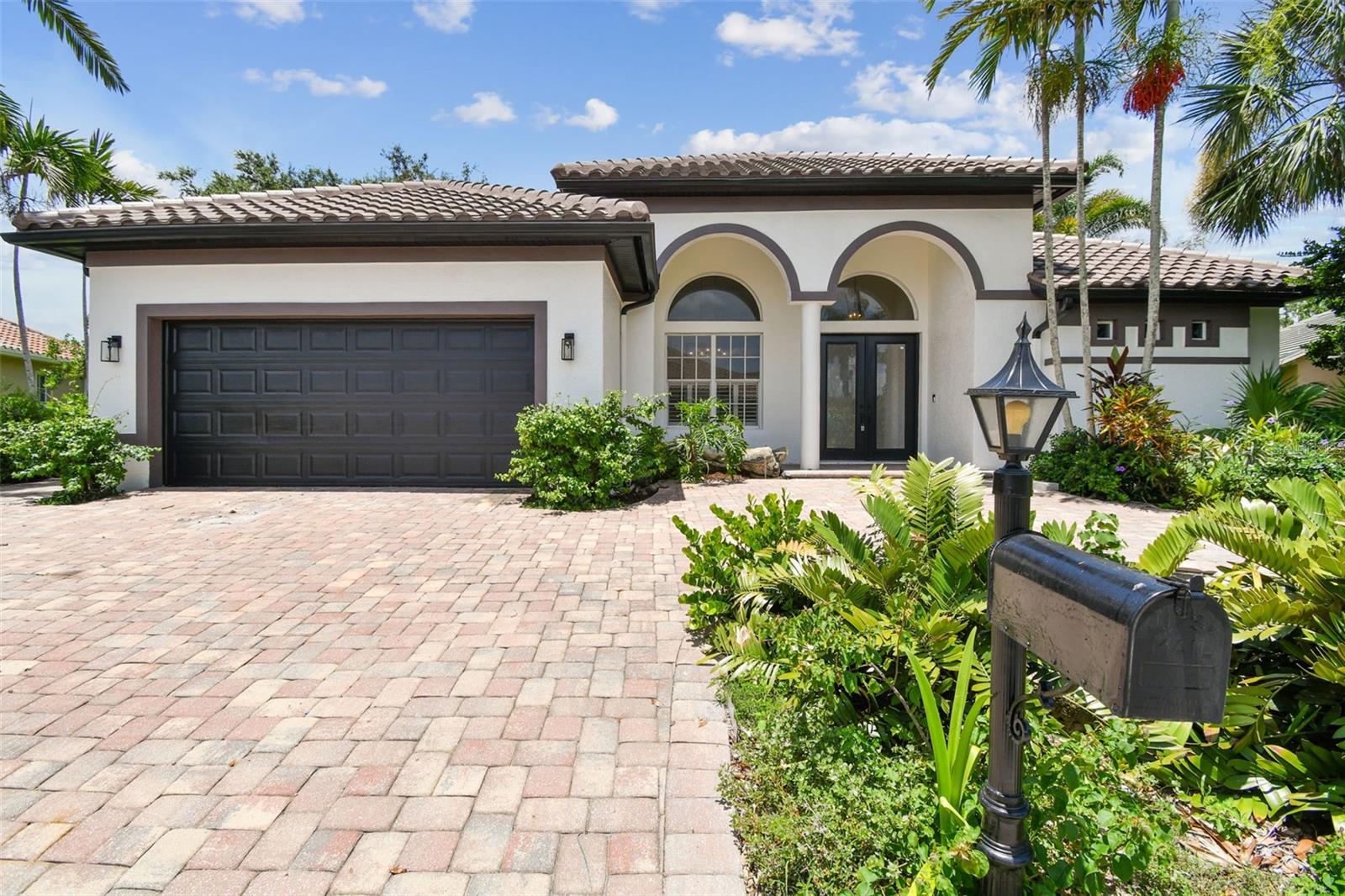 FAIRWAY LAKES AT RIVERWOOD - Residential Lease