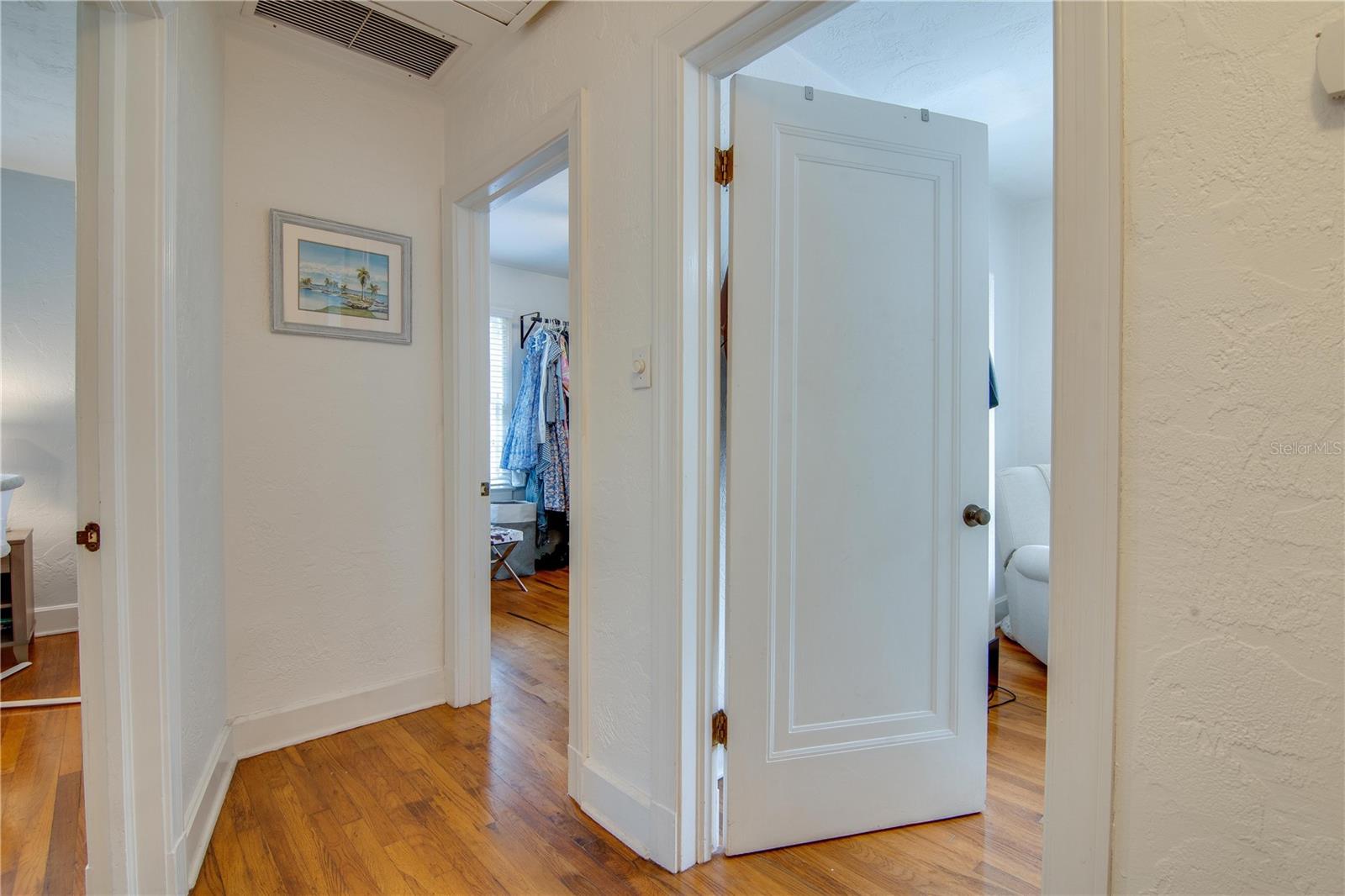 LONGS SUB IN DOIG & ROBERTSON B2 R1 - Residential Lease