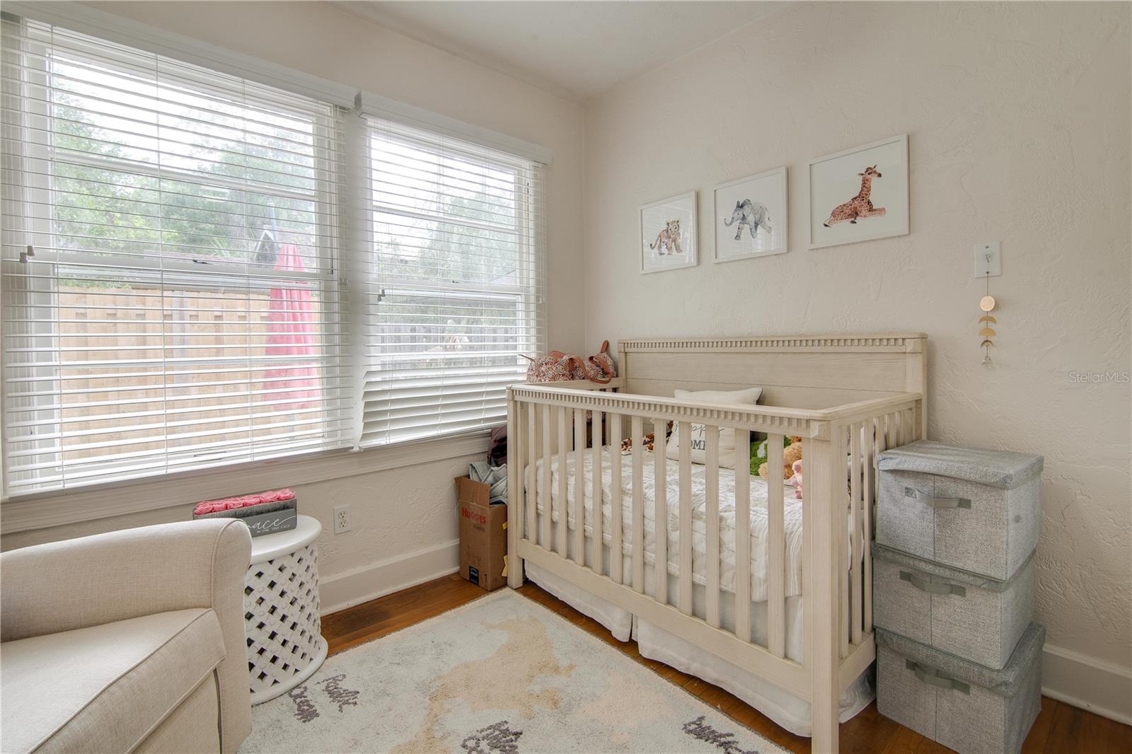 LONGS SUB IN DOIG & ROBERTSON B2 R1 - Residential Lease