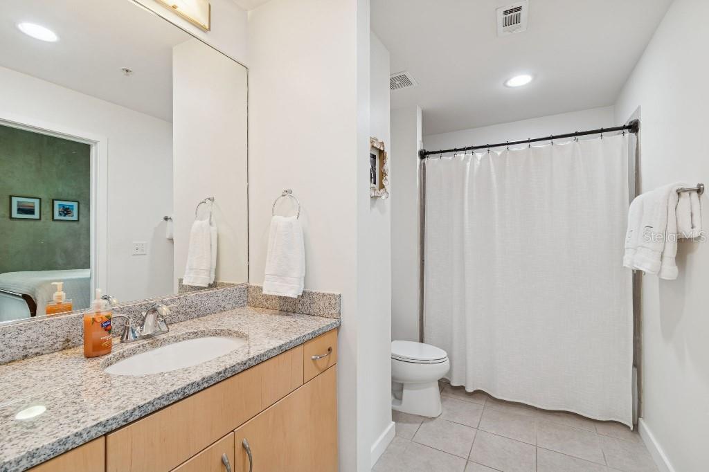 SKYPOINT A CONDO - Residential