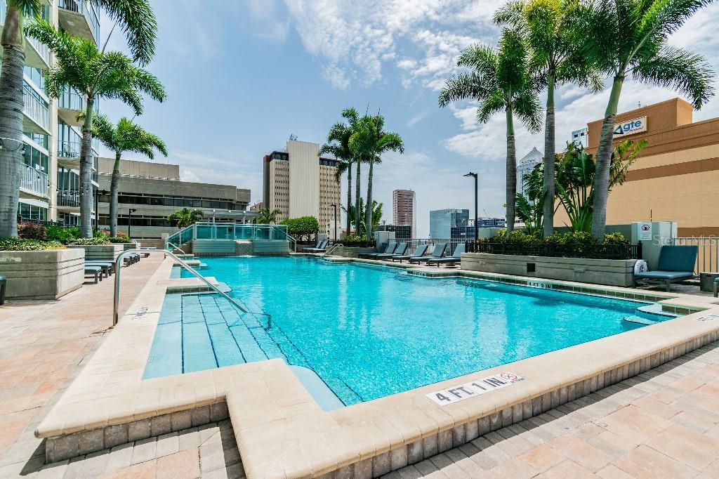 SKYPOINT A CONDO - Residential