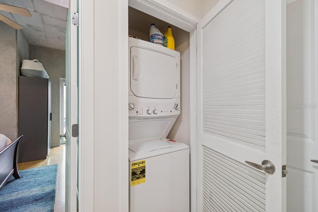 SKYPOINT A CONDO - Residential