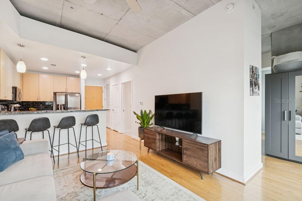 SKYPOINT A CONDO - Residential