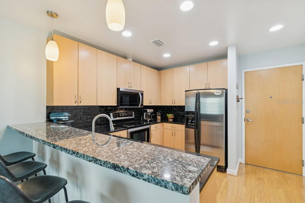 SKYPOINT A CONDO - Residential